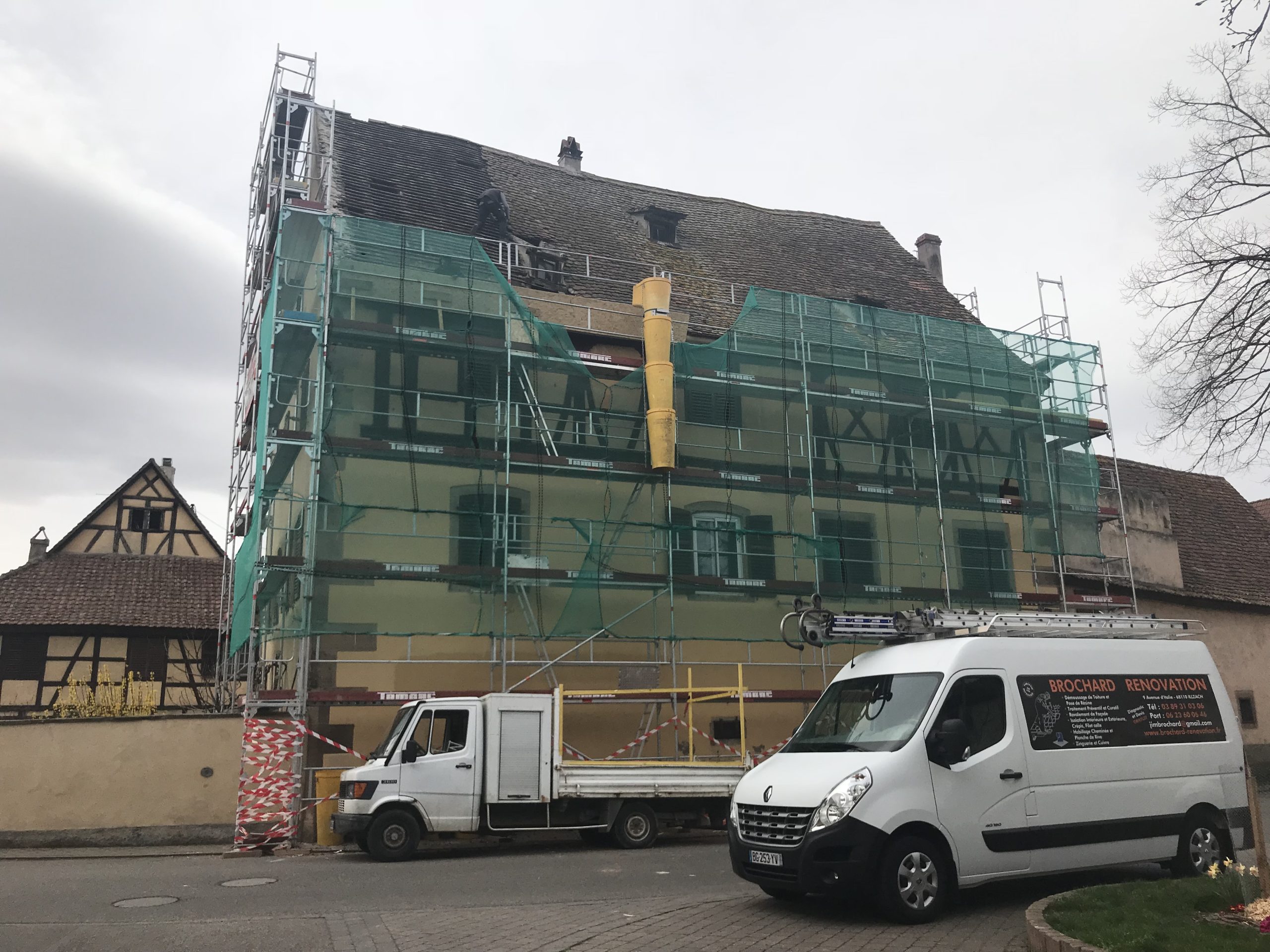 Remplacement d’une couverture à Herrlisheim, près de Colmar