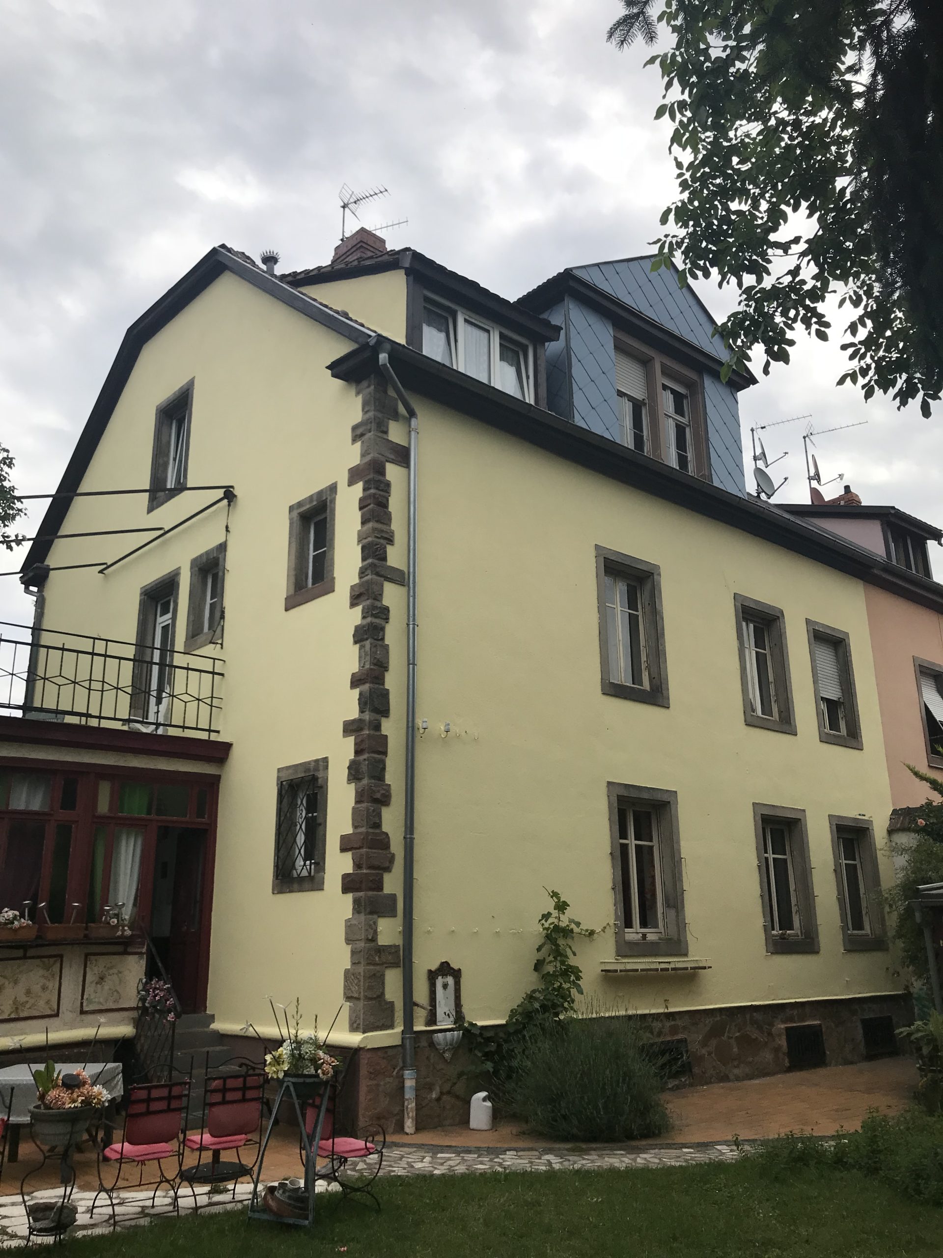 Ravalement des façades, lavage et remise en peinture microporeuse à Colmar, dans le Haut-Rhin