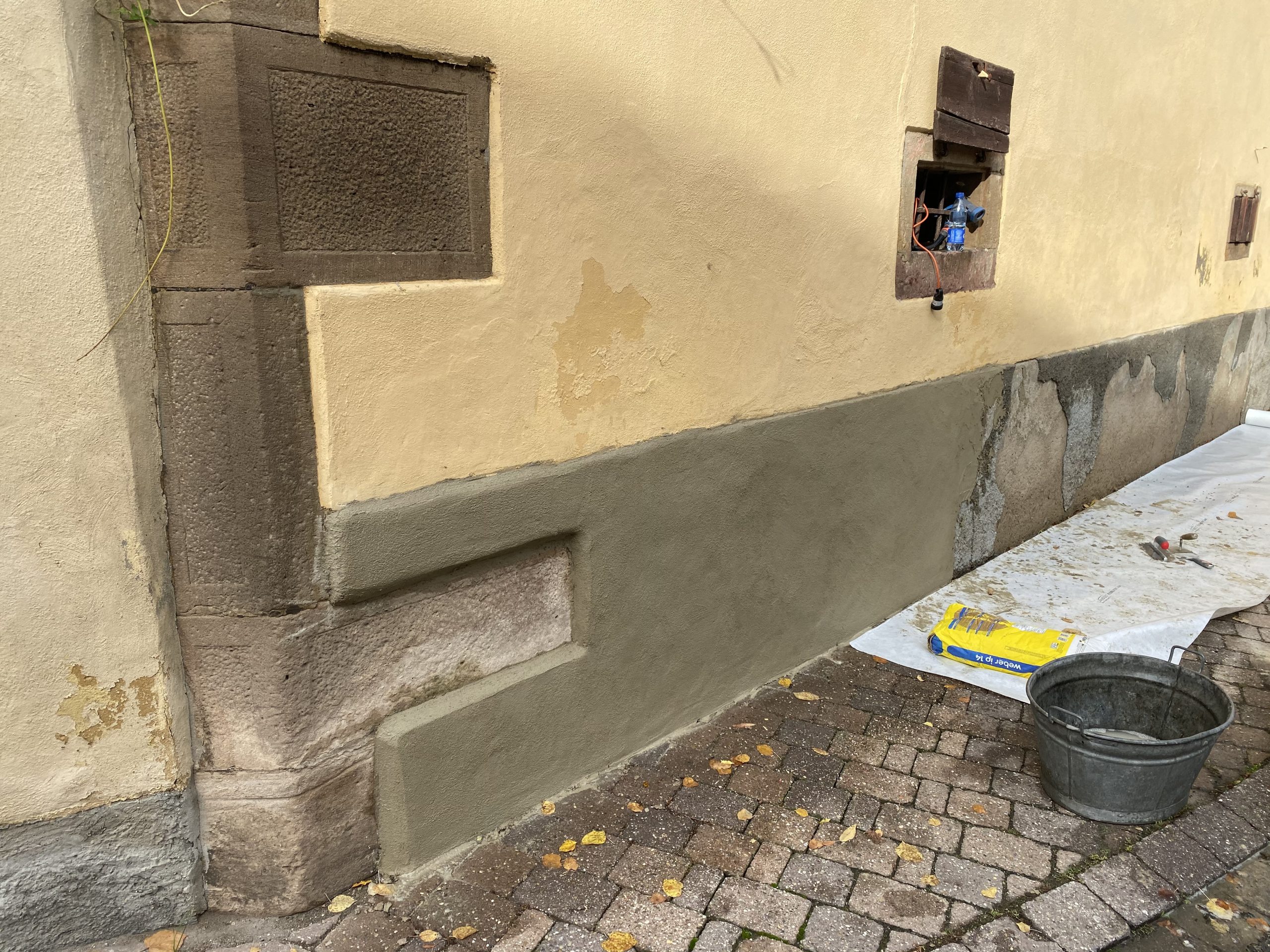 Reprise d’un sous-bassement avec enduit IP14 de chez Weber à Herrlisheim près de Colmar